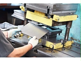 東莞沖壓件廠，單邊毛刺如何解決