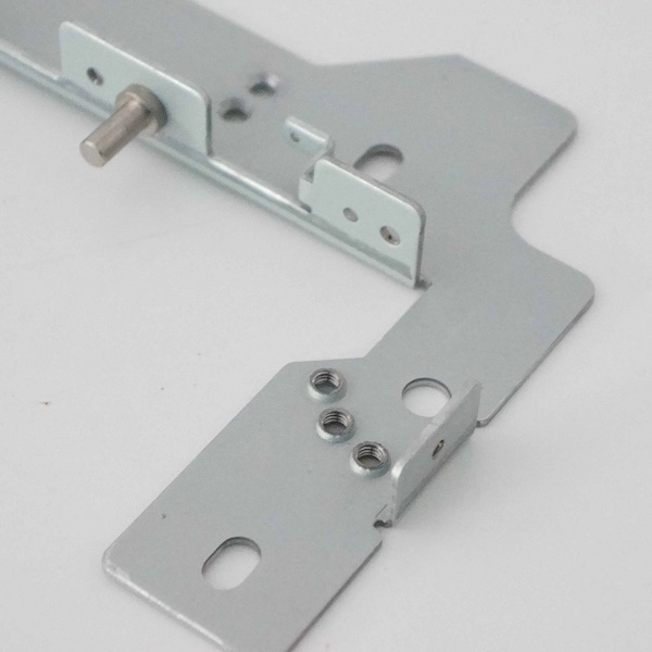 主機架五金沖壓件細節(jié)圖片