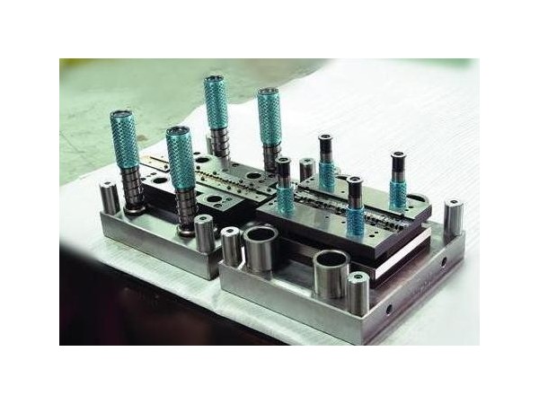 西鄉(xiāng)五金沖壓件加工廠，5個沖壓模具安裝技巧