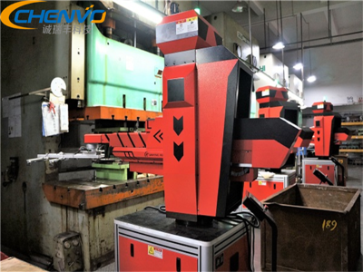 請教一下五金沖壓加工件的優(yōu)點是什么？